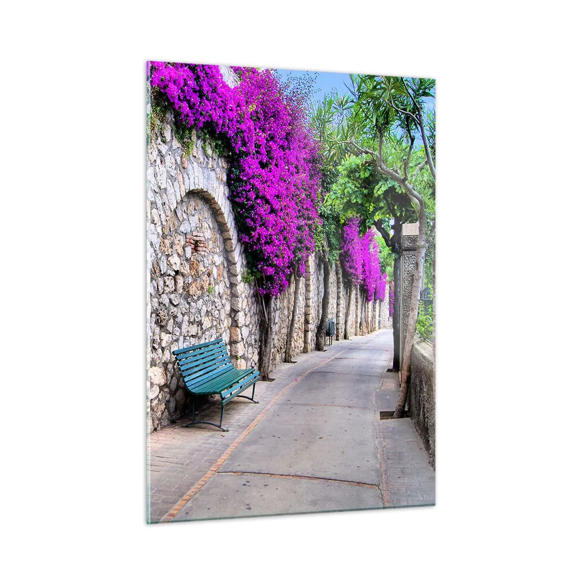 Cuadro sobre vidrio - Impresiones sobre Vidrio - Un muro de piedra con flores violetas y un banco a lo largo del camino. - 50x70cm - Punto de reunión - Decoración de pared moderna para salón y dormitorio ARTTOR
