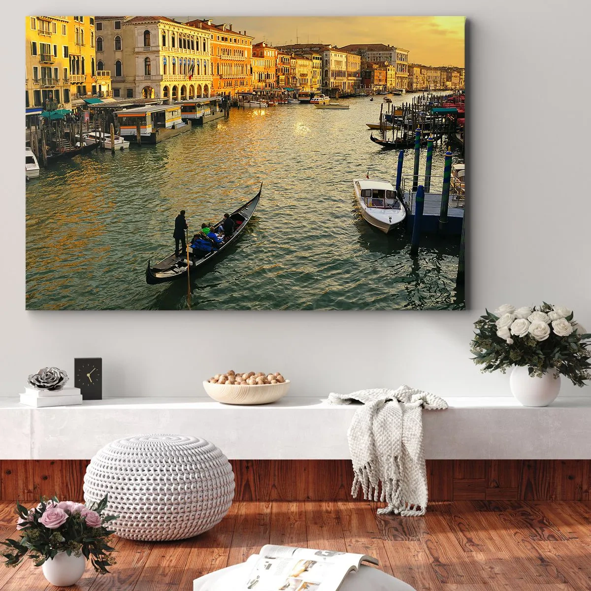 Cuadro sobre lienzo - Impresión de Imagen - Góndola en un canal de Venecia al atardecer - 70x50cm - En el lado soleado de la calle - Decoración de pared moderna para salón y dormitorio ARTTOR