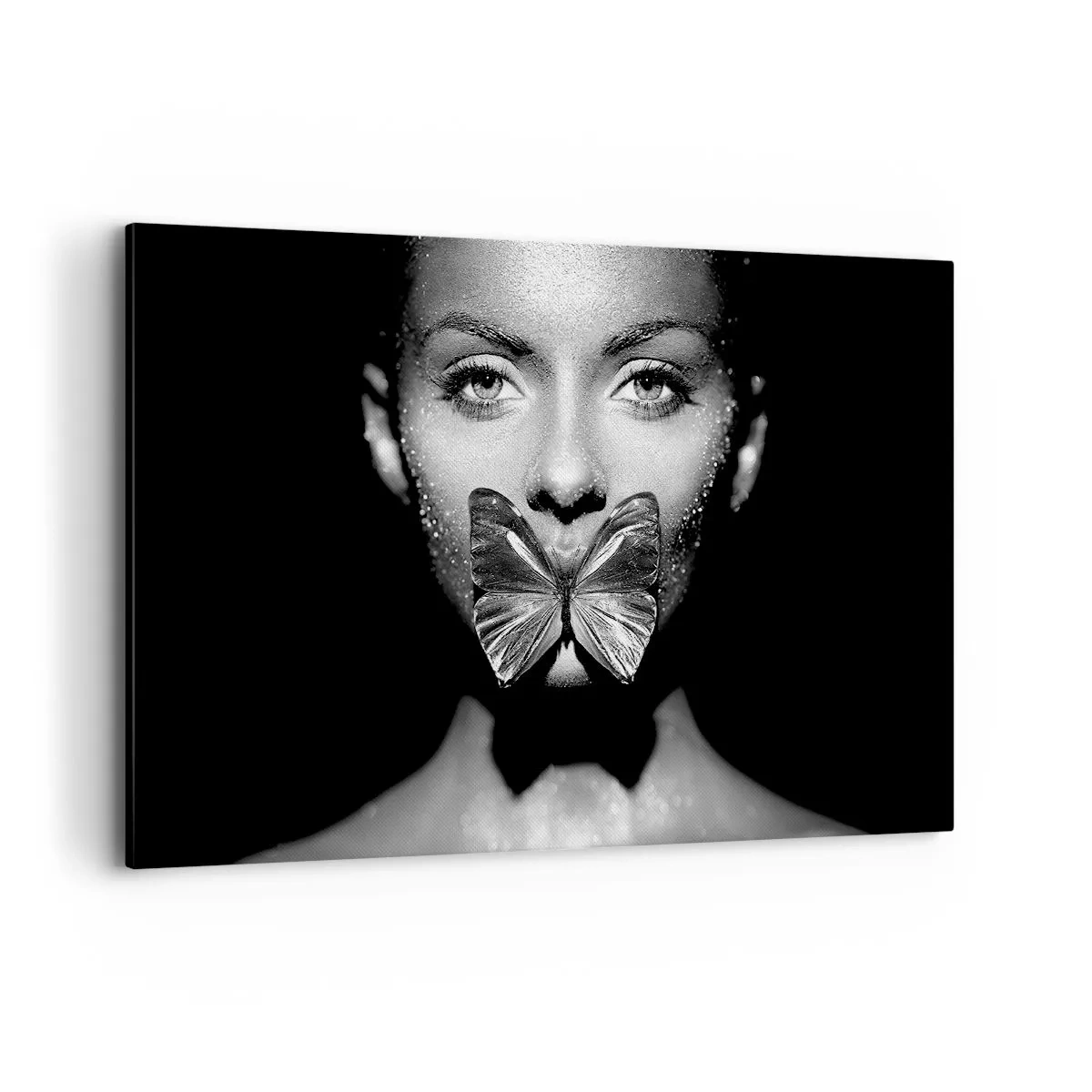 Cuadro sobre lienzo - Impresión de Imagen - Rostro de mujer en blanco y negro con una mariposa en los labios. - 120x80cm - Beso de mariposa - Decoración de pared moderna para salón y dormitorio ARTTOR