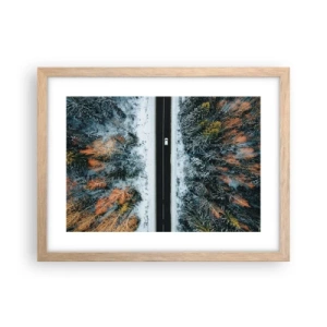 Póster en marco roble claro - Atravesar el bosque en invierno - 40x30 cm