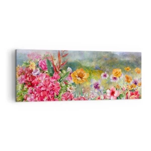 Cuadro sobre lienzo - Impresión de Imagen - Una colorida composición de flores sobre un fondo de paisaje de color pastel. - 140x50cm - Un jardín enloquecido - Decoración de pared moderna para salón y dormitorio ARTTOR