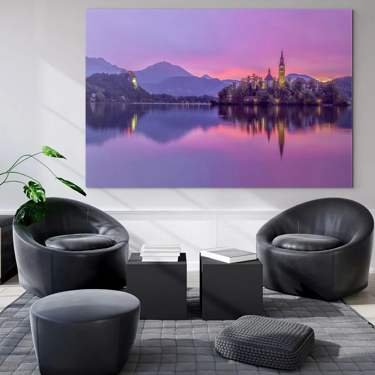 Cuadro sobre vidrio - Impresiones sobre Vidrio - Una iglesia en una isla con montañas y una puesta de sol al fondo. - 70x50cm - Isla de cuento de hadas al atardecer - Decoración de pared moderna para salón y dormitorio ARTTOR