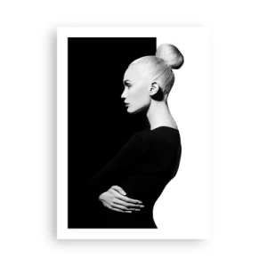 Póster - Un retrato minimalista de una mujer en una composición en blanco y negro. - 50x70cm - Simplemente femenina - Decoración de pared moderna para salón y dormitorio ARTTOR