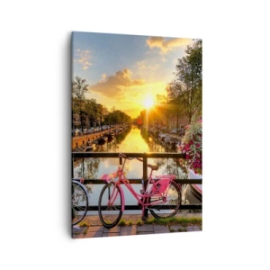 Cuadro sobre lienzo - Impresión de Imagen - Bicicletas en un puente bajo el resplandor del sol poniente. - 50x70cm - Mañana de primavera en Ámsterdam - Decoración de pared moderna para salón y dormitorio ARTTOR