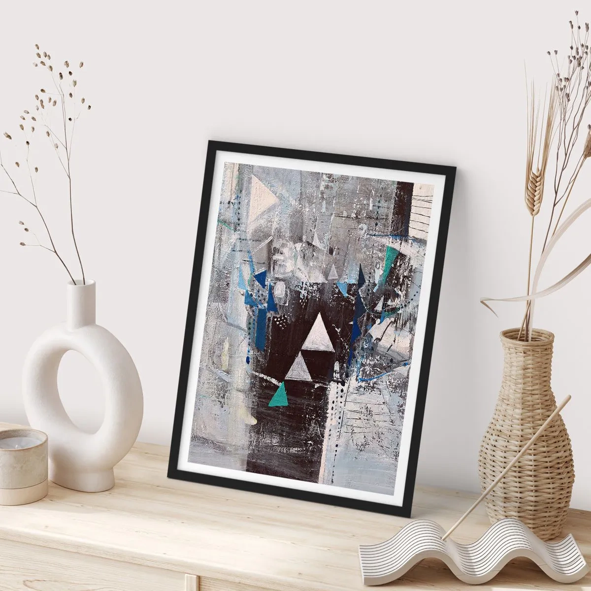 Póster en marco negro - El orden superior de los triángulos - 40x50 cm