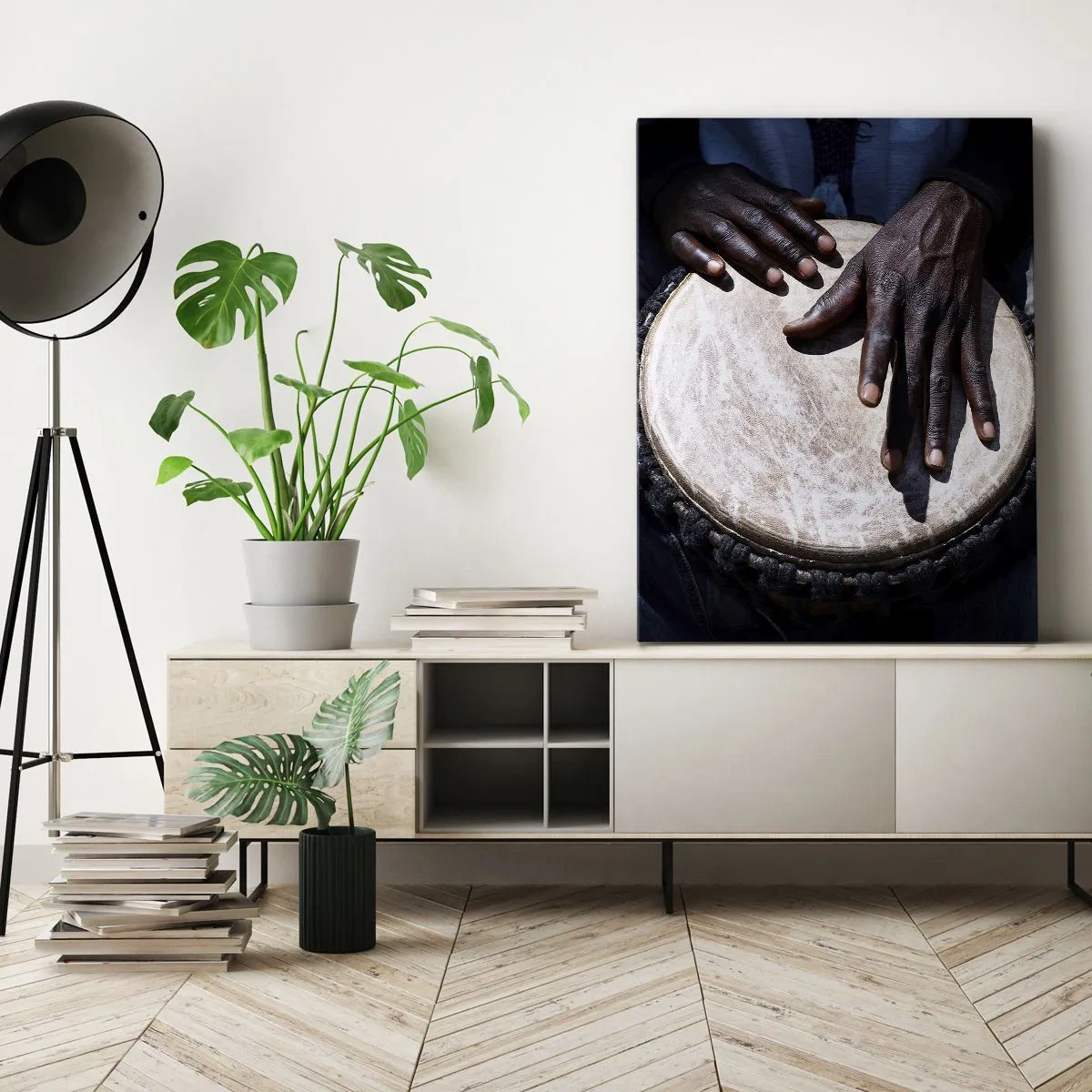 Cuadro sobre lienzo - Impresión de Imagen - Manos tocando un tambor djembé en una composición dinámica - 50x70cm - Vive a tu ritmo - Decoración de pared moderna para salón y dormitorio ARTTOR