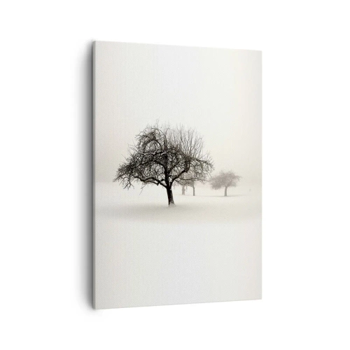 Cuadro sobre lienzo - Impresión de Imagen - Árboles en un campo cubierto de nieve rodeado de niebla. - 50x70cm - Sueño de invierno - Decoración de pared moderna para salón y dormitorio ARTTOR