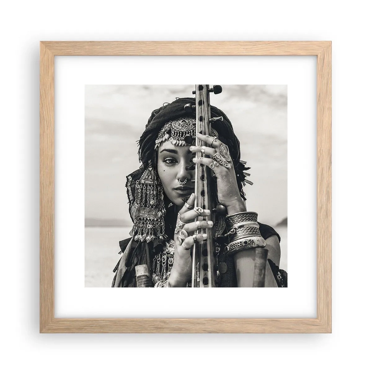 Póster en marco roble claro - La música propia de Oriente - 30x30 cm