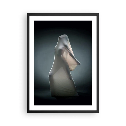Póster en marco negro - Una figura oculta bajo un material transparente en un fondo oscuro. - 50x70cm - Deseos ocultos - Decoración de pared moderna para salón y dormitorio ARTTOR