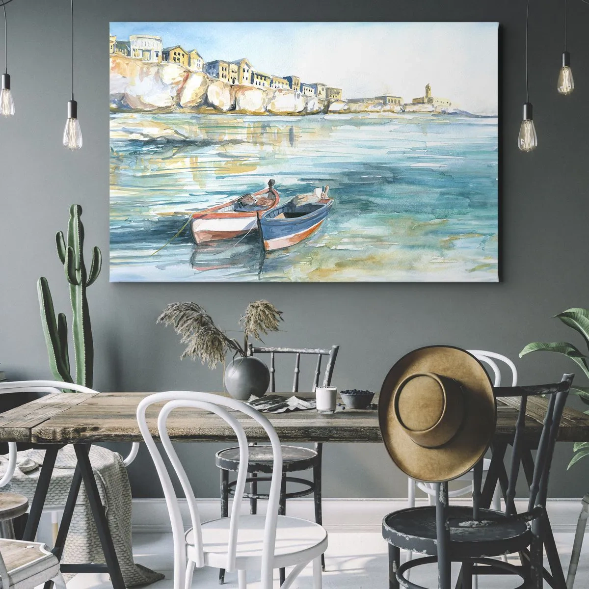 Cuadro sobre lienzo - Impresión de Imagen - Un pintoresco paisaje costero con barcos en el agua. - 120x80cm - Paisaje en azul - Decoración de pared moderna para salón y dormitorio ARTTOR