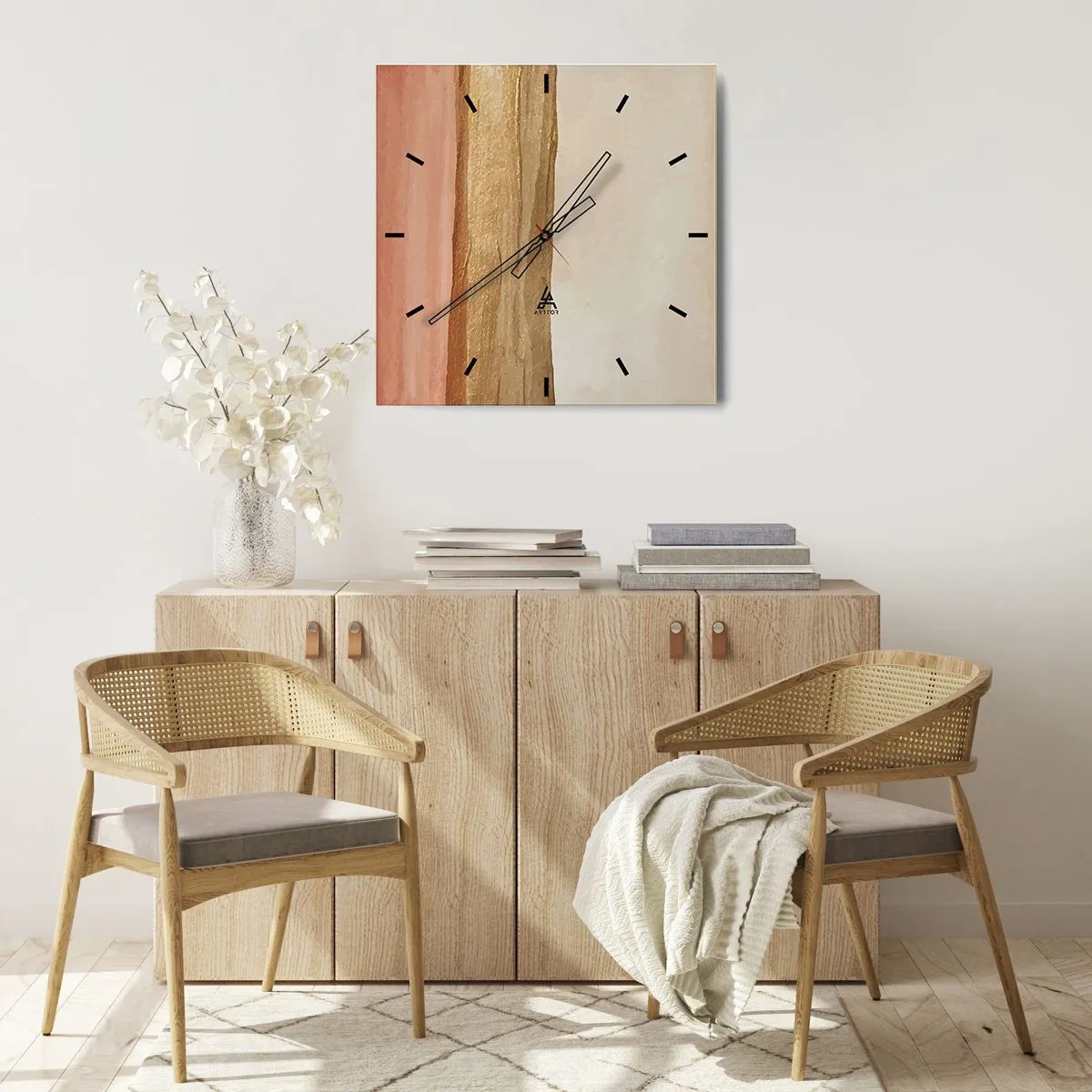 Reloj de pared - Reloj de vidrio - Rayas abstractas en tonos beige, dorado y rosa sobre lienzo. - 30x30cm - Composición vertical - Decoración de pared moderna para salón y dormitorio ARTTOR