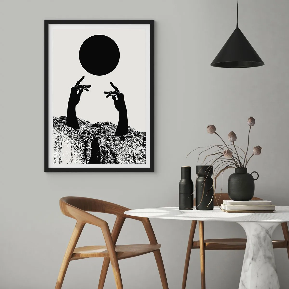 Póster en marco negro - Composición surrealista: el sol y el resto - 70x100 cm