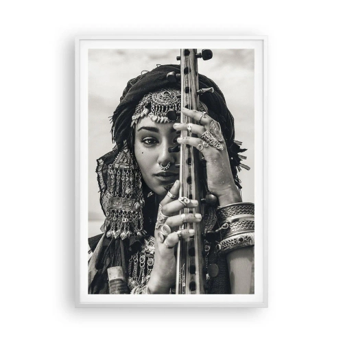 Póster en marco blanco - La música propia de Oriente - 70x100 cm