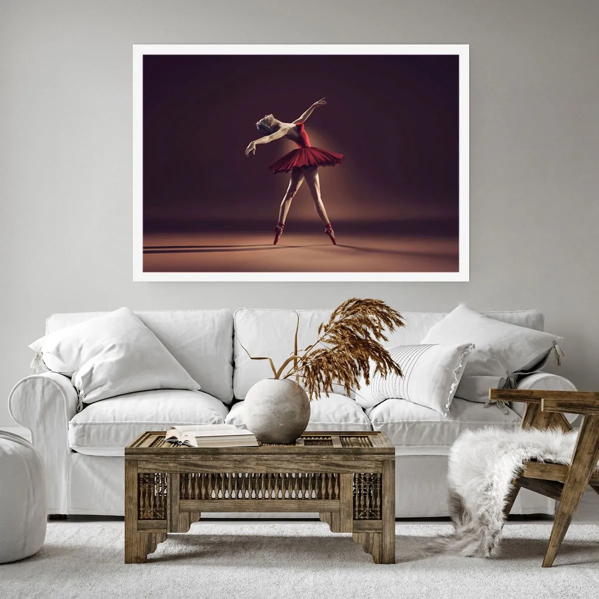 Póster - Una bailarina de ballet con un vestido rojo frente a un escenario de fondo. - 100x70cm - Primera bailarina - Decoración de pared moderna para salón y dormitorio ARTTOR