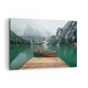 Cuadro sobre lienzo - Impresión de Imagen - Un barco de madera en un muelle en un lago rodeado de montañas. - 120x80cm - Paisaje inolvidable - Decoración de pared moderna para salón y dormitorio ARTTOR