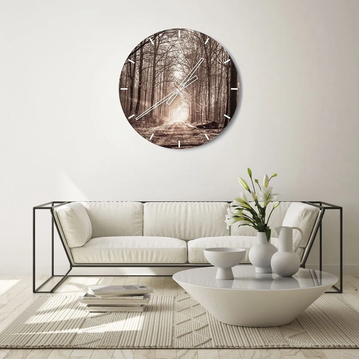 Reloj de pared - Reloj de vidrio - Una avenida de árboles en un paisaje otoñal con perspectiva hacia las profundidades. - 30x30cm - La catedral del bosque - Decoración de pared moderna para salón, cocina y dormitorio ARTTOR