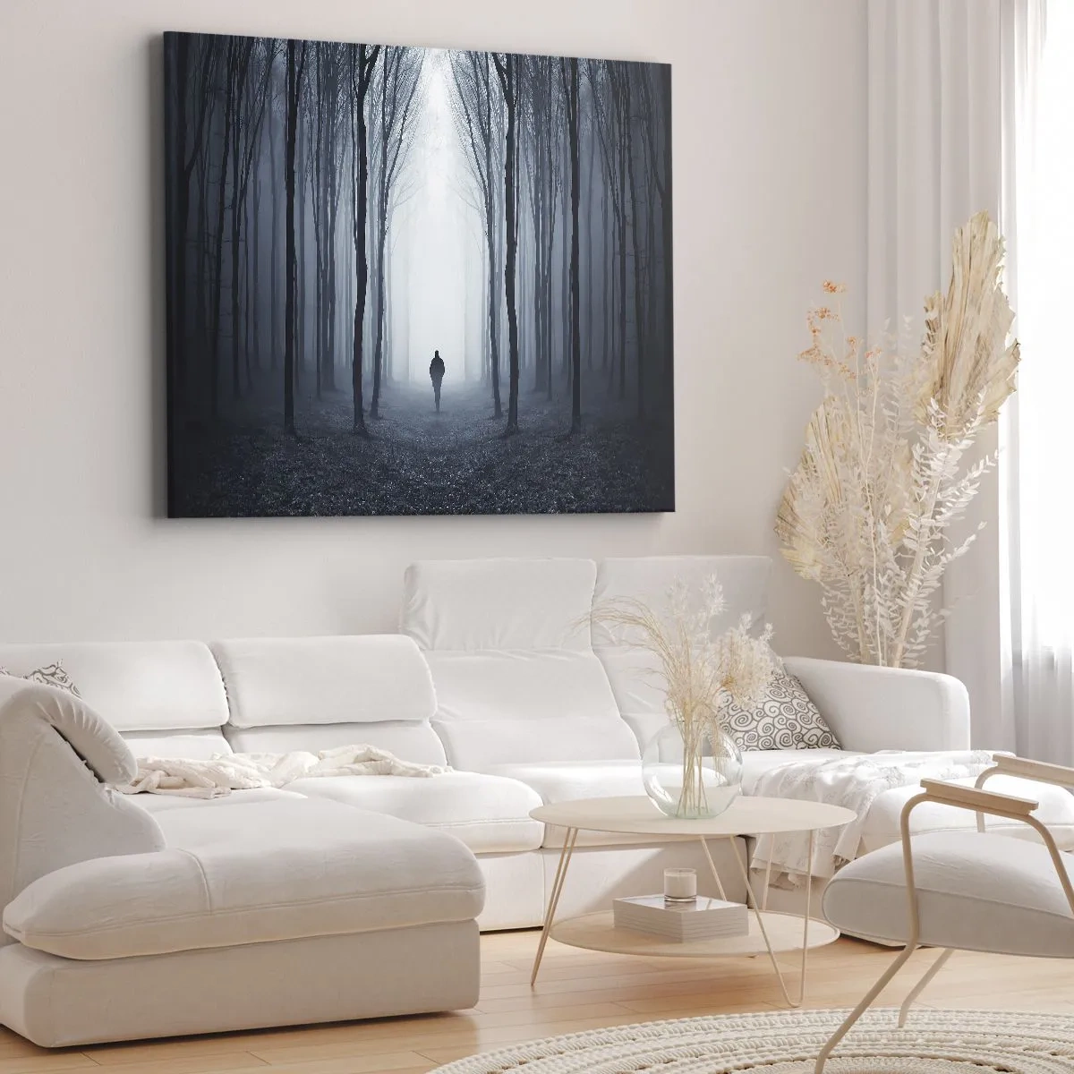 Cuadro sobre lienzo - Impresión de Imagen - Una figura caminando entre los árboles en un bosque brumoso. - 70x50cm - Alto y claro - Decoración de pared moderna para salón y dormitorio ARTTOR