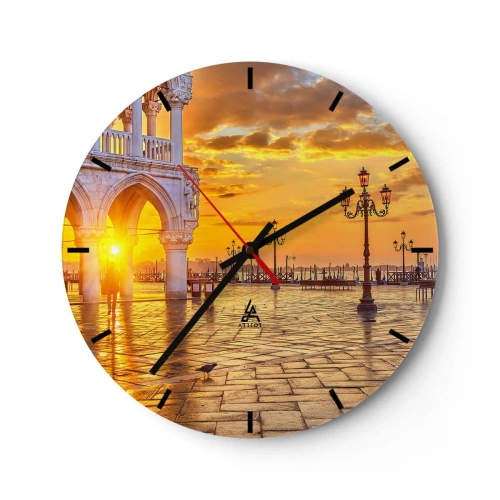 Reloj de pared - Reloj de vidrio - La plaza al amanecer con faroles y columnas arquitectónicas. - 30x30cm - ¿Dónde están todos? - Decoración de pared moderna para salón, cocina y dormitorio ARTTOR