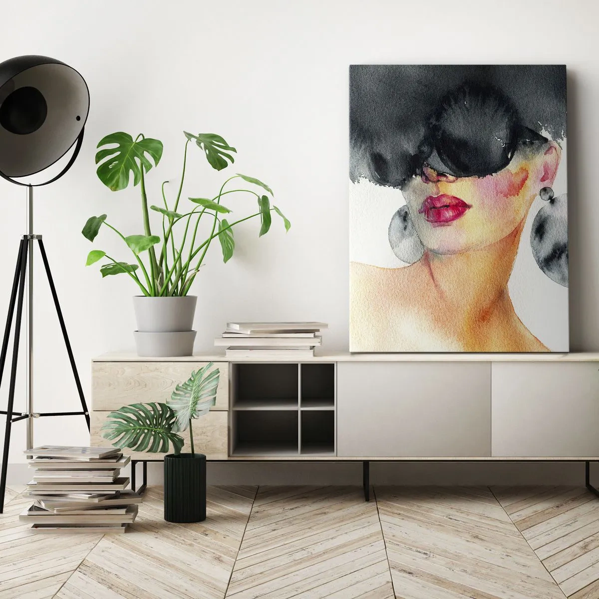 Cuadro sobre lienzo - Impresión de Imagen - Una mujer con gafas elegantes y pendientes grandes. - 50x70cm - El secreto de la elegancia - Decoración de pared moderna para salón y dormitorio ARTTOR