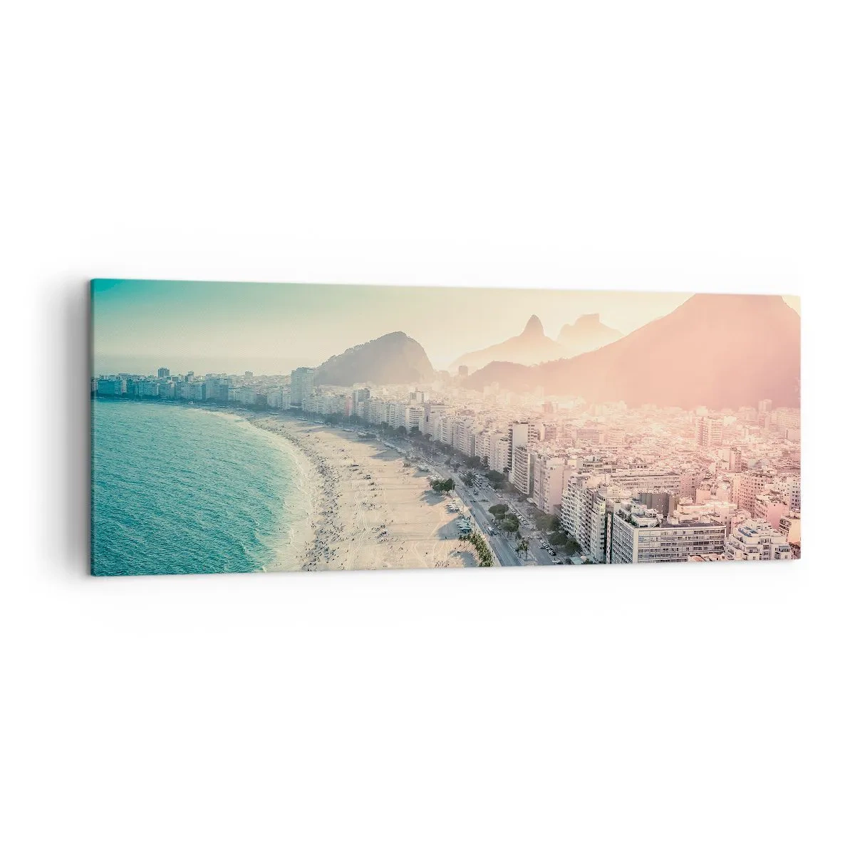 Cuadro sobre lienzo - Impresión de Imagen - Panorama de la playa de Copacabana con montañas al fondo en Río de Janeiro - 140x50cm - Vacaciones perpetuas en Río - Decoración de pared moderna para salón y dormitorio ARTTOR