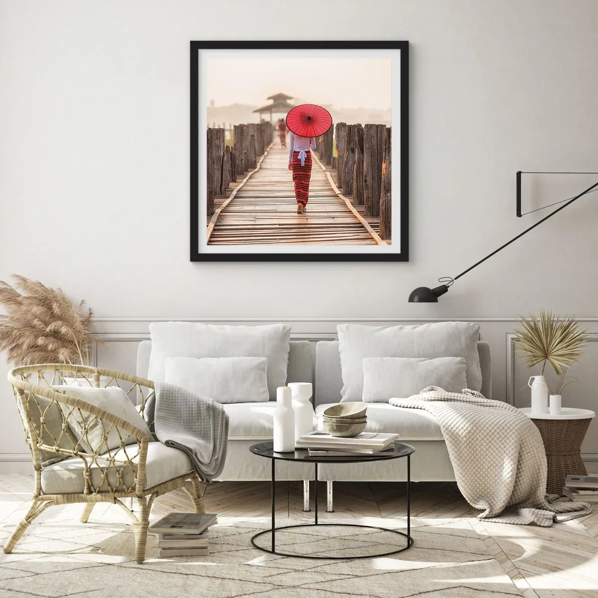 Póster en marco negro - En un viejo puente - 30x30 cm