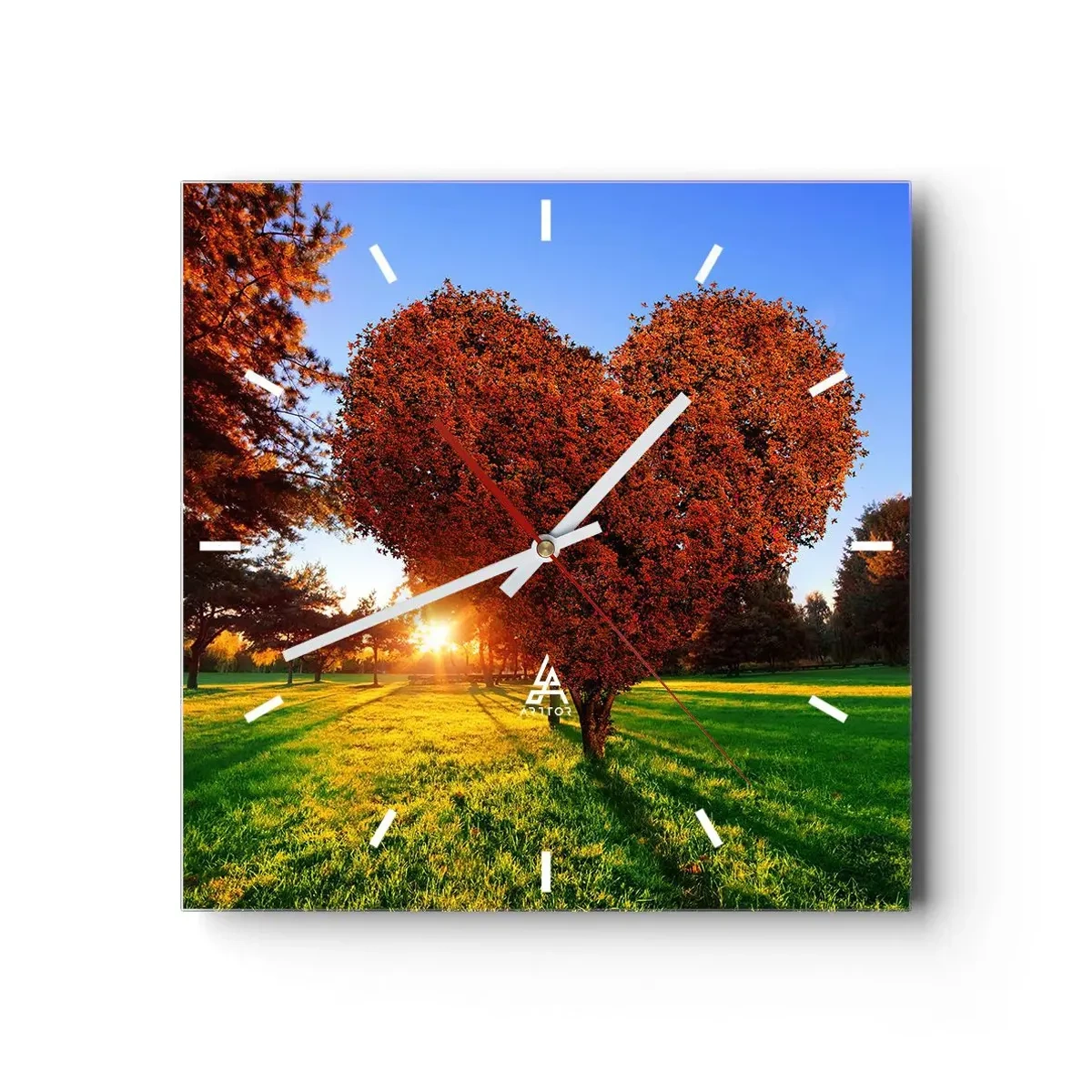 Reloj de pared - Reloj de vidrio - Un árbol en forma de corazón en un paisaje otoñal. - 30x30cm - Y cómo no amar el otoño - Decoración de pared moderna para salón y dormitorio ARTTOR