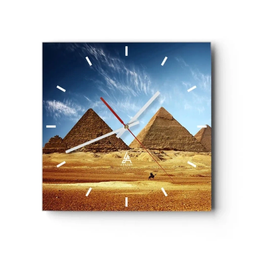 Reloj de pared - Reloj de vidrio - Las pirámides de Giza contra un cielo azul y un paisaje desértico. - 30x30cm - 40 siglos te observan - Decoración de pared moderna para salón y dormitorio ARTTOR