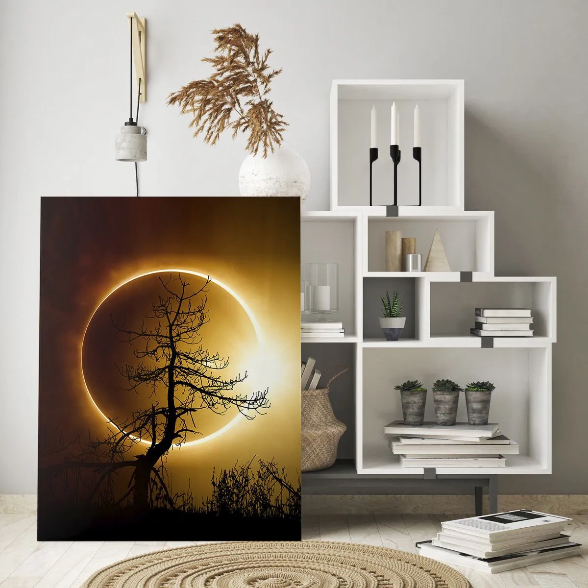 Cuadro sobre vidrio - Impresiones sobre Vidrio - Eclipse solar con una silueta de árbol en primer plano - 70x100cm - Eclipse total - Decoración de pared moderna para salón y dormitorio ARTTOR