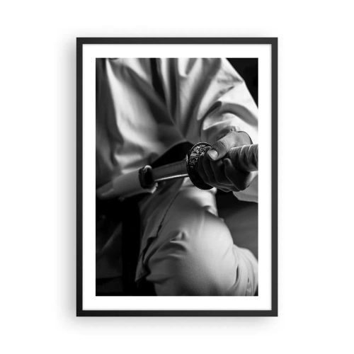 Póster en marco negro - Samurái con espada en una fotografía en blanco y negro - 50x70cm - Alma de guerrero - Decoración de pared moderna para salón y dormitorio ARTTOR