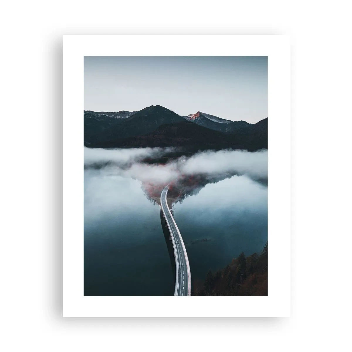 Póster - Sobre el agua lisa como un espejo - 40x50 cm