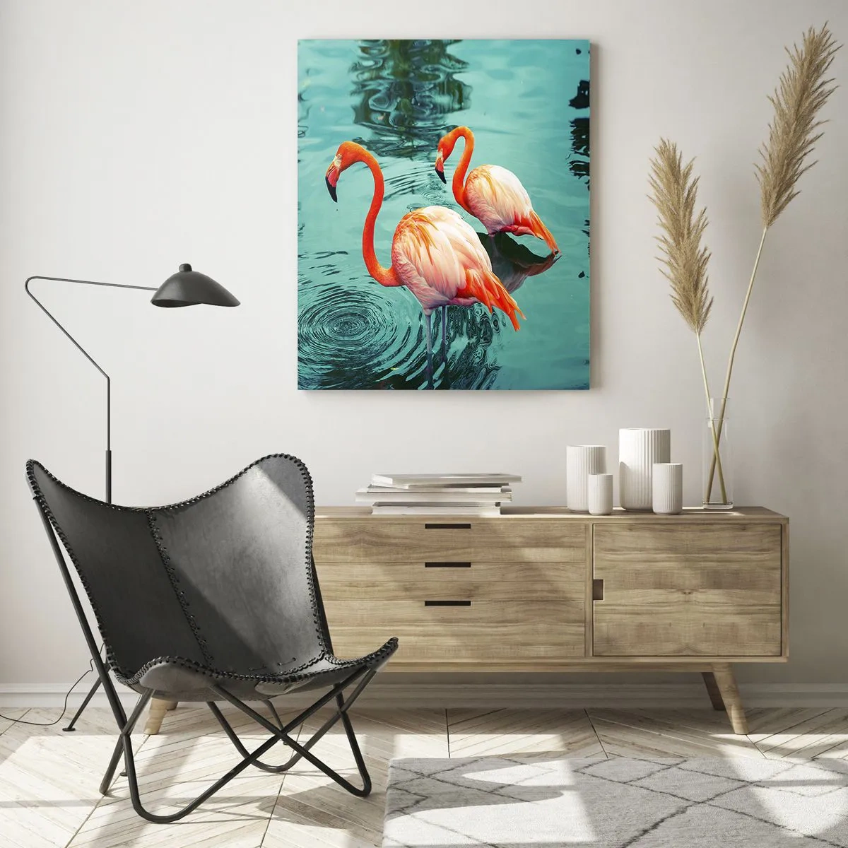Cuadro sobre vidrio - Impresiones sobre Vidrio - Dos flamencos en el agua tranquila reflejando su entorno. - 80x120cm - Estamos de moda - Decoración de pared moderna para salón y dormitorio ARTTOR