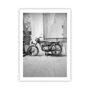 Póster - Motocicleta retro contra una pared de madera. - 50x70cm - Los clásicos por encima de todo - Decoración de pared moderna para salón y dormitorio ARTTOR