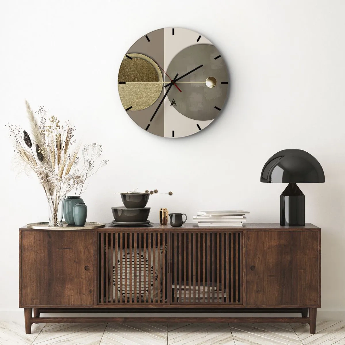Reloj de pared - Reloj de vidrio - Formas geométricas doradas y beige sobre un fondo contrastante. - 30x30cm - Equilibrio perfecto - Decoración de pared moderna para salón, cocina y dormitorio ARTTOR