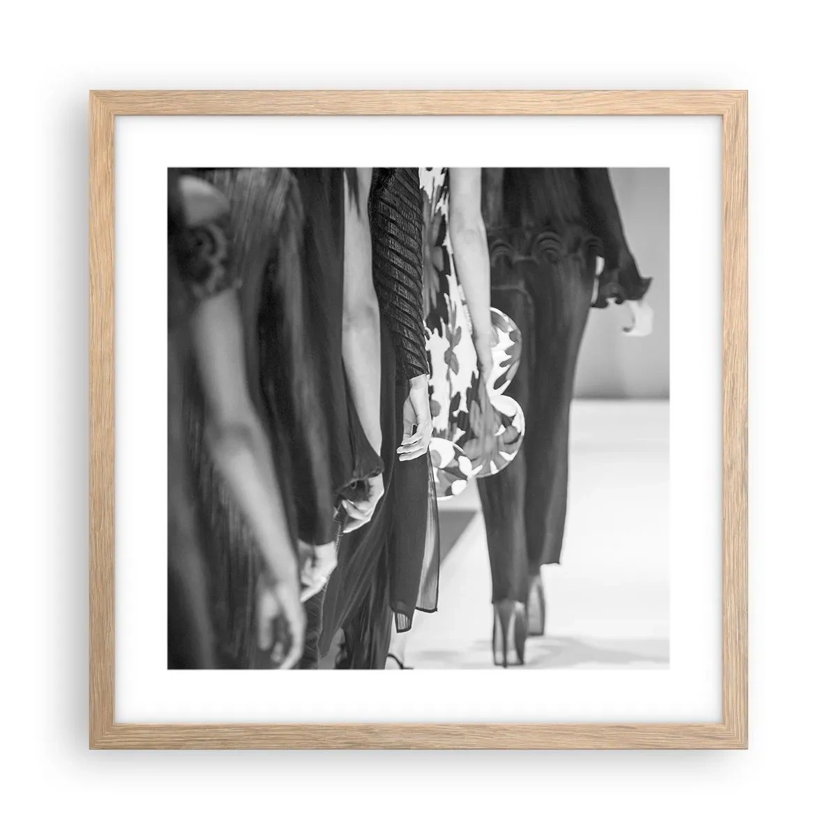 Póster en marco roble claro - Un desfile con estilo - 40x40 cm
