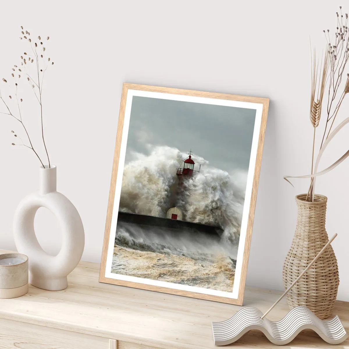 Póster en marco roble claro - La furia del océano - 61x91 cm