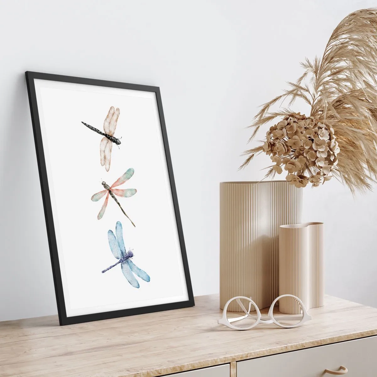 Póster en marco negro - Tres libélulas pintadas en acuarela - 50x70cm - Libélulas ingrávidas - Decoración de pared moderna para salón y dormitorio ARTTOR
