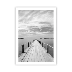 Póster - Un muelle de madera que se pierde en la distancia a través de aguas tranquilas. - 50x70cm - Hora de viajar - Decoración de pared moderna para salón y dormitorio ARTTOR