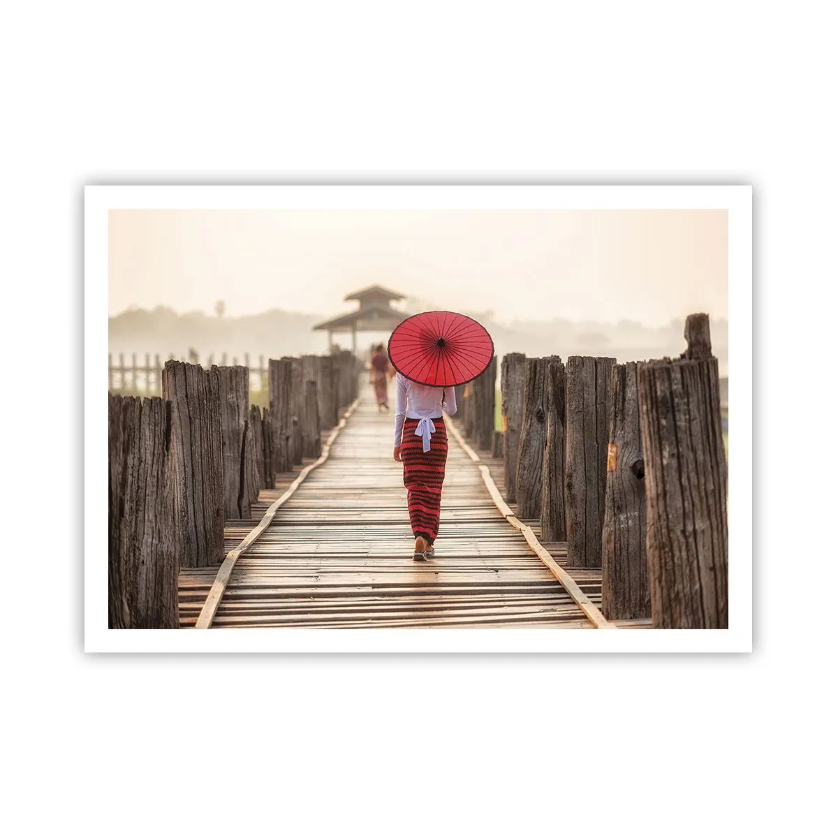 Póster - Una mujer con un paraguas rojo en un puente de madera. - 100x70cm - En un viejo puente - Decoración de pared moderna para salón y dormitorio ARTTOR