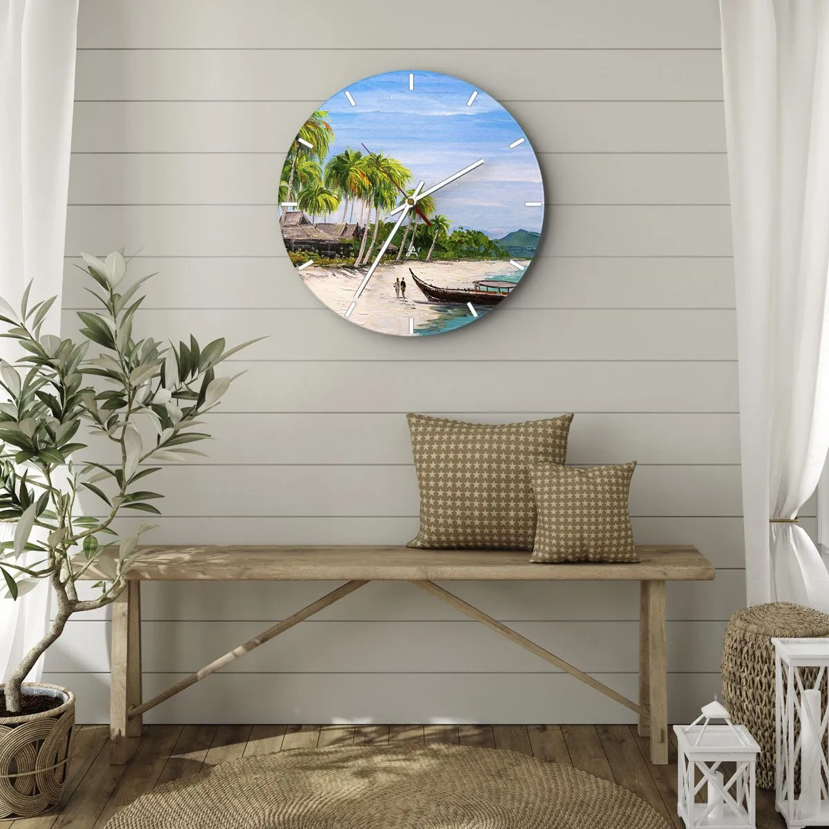 Reloj de pared - Reloj de vidrio - Una playa con palmeras, un barco y edificios exóticos al fondo. - 30x30cm - Un sueño exótico - Decoración de pared moderna para salón, cocina y dormitorio ARTTOR