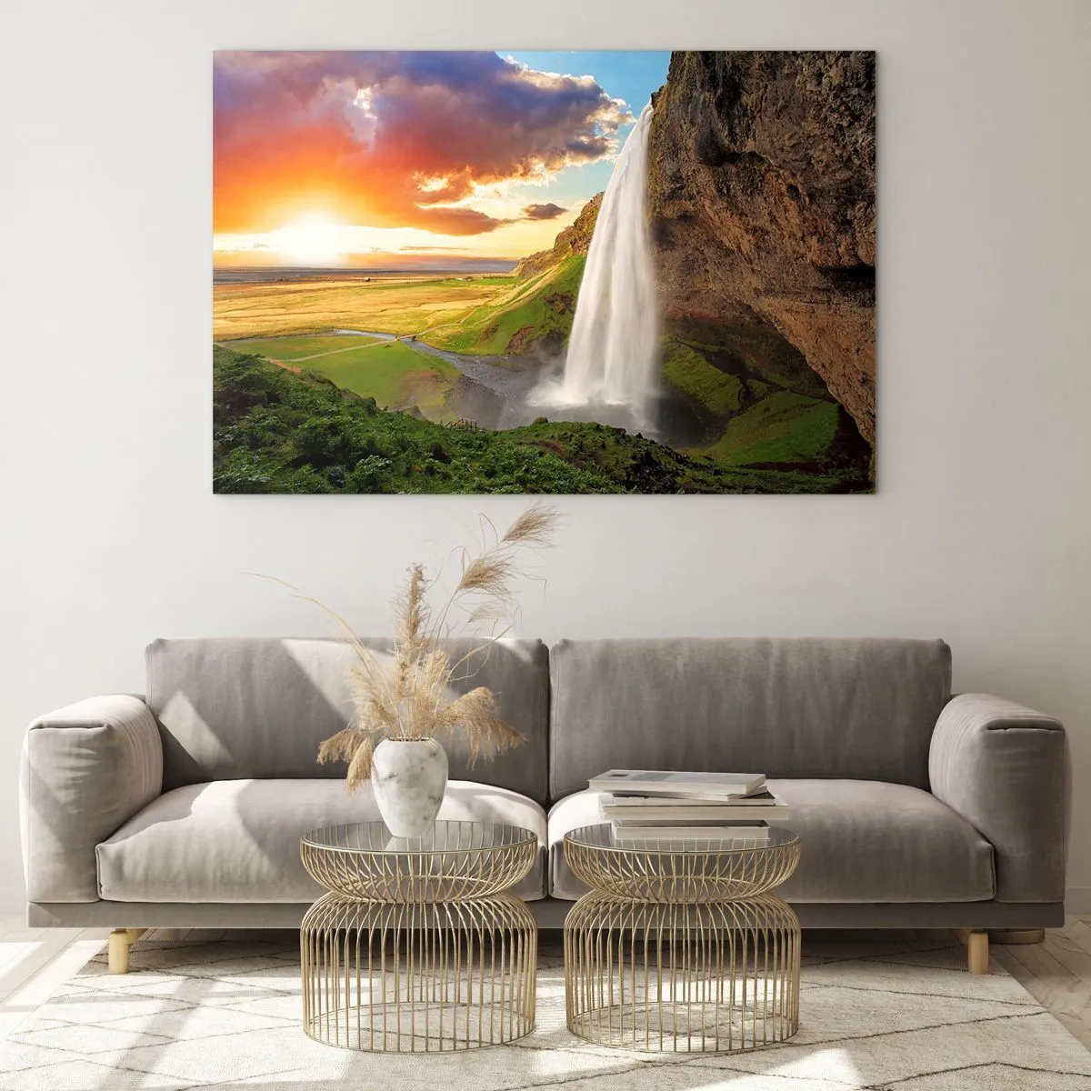 Cuadro sobre vidrio - Impresiones sobre Vidrio - Cascada islandesa bajo los rayos del sol poniente - 120x80cm - La plenitud del verano islandés - Decoración de pared moderna para salón y dormitorio ARTTOR