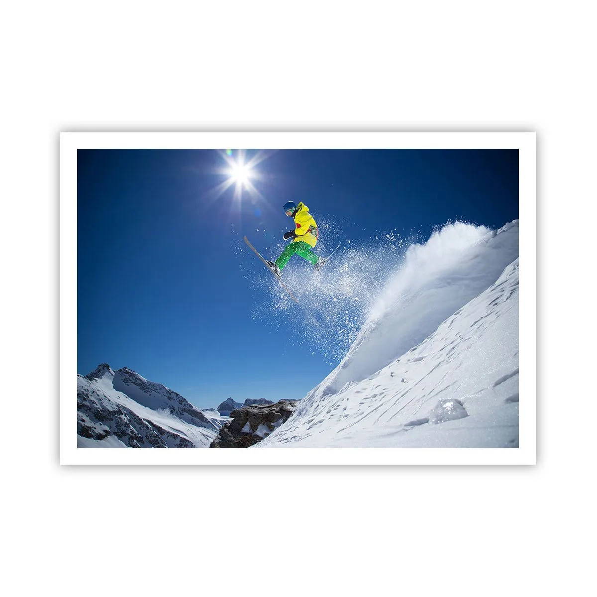 Póster - Esquiador en el aire con montañas al fondo - 100x70cm - Bailando con las montañas - Decoración de pared moderna para salón y dormitorio ARTTOR