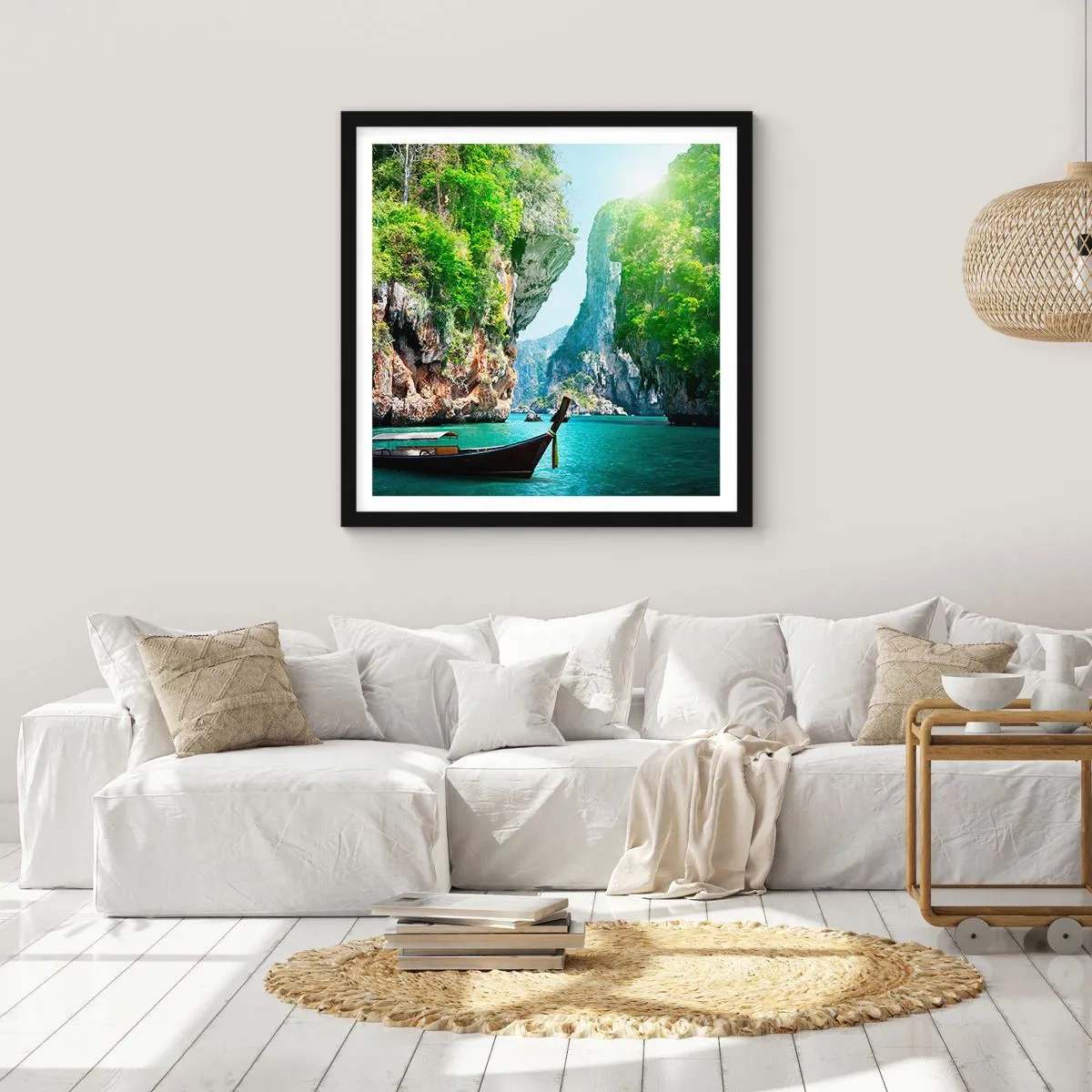 Póster en marco negro - Una invitación a un viaje exótico - 30x30 cm