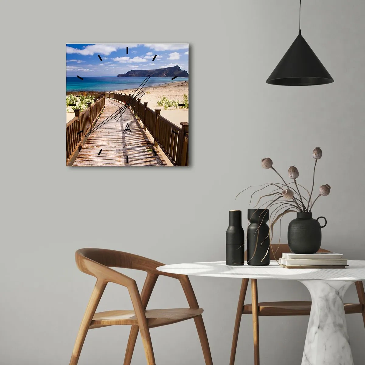 Reloj de pared - Reloj de vidrio - Camino de madera que conduce a la playa con vistas al mar. - 30x30cm - Llévame a la isla de la felicidad - Decoración de pared moderna para salón y dormitorio ARTTOR