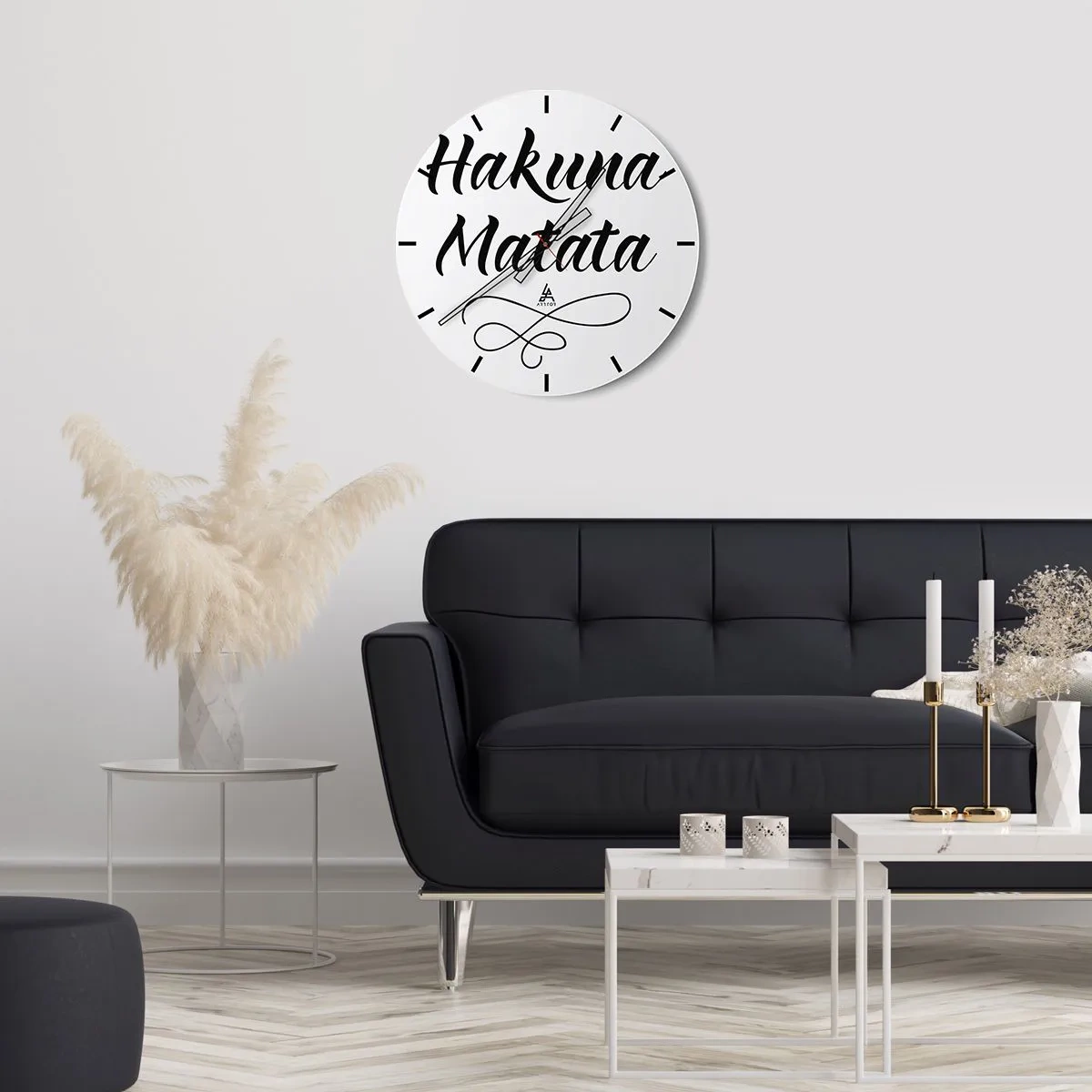 Reloj de pared - Reloj de vidrio - Letras Hakuna Matata negras sobre fondo blanco - 30x30cm - El mejor consejo - Decoración de pared moderna para salón, cocina y dormitorio ARTTOR