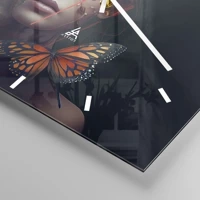 Esfera sin numeración, con rayas