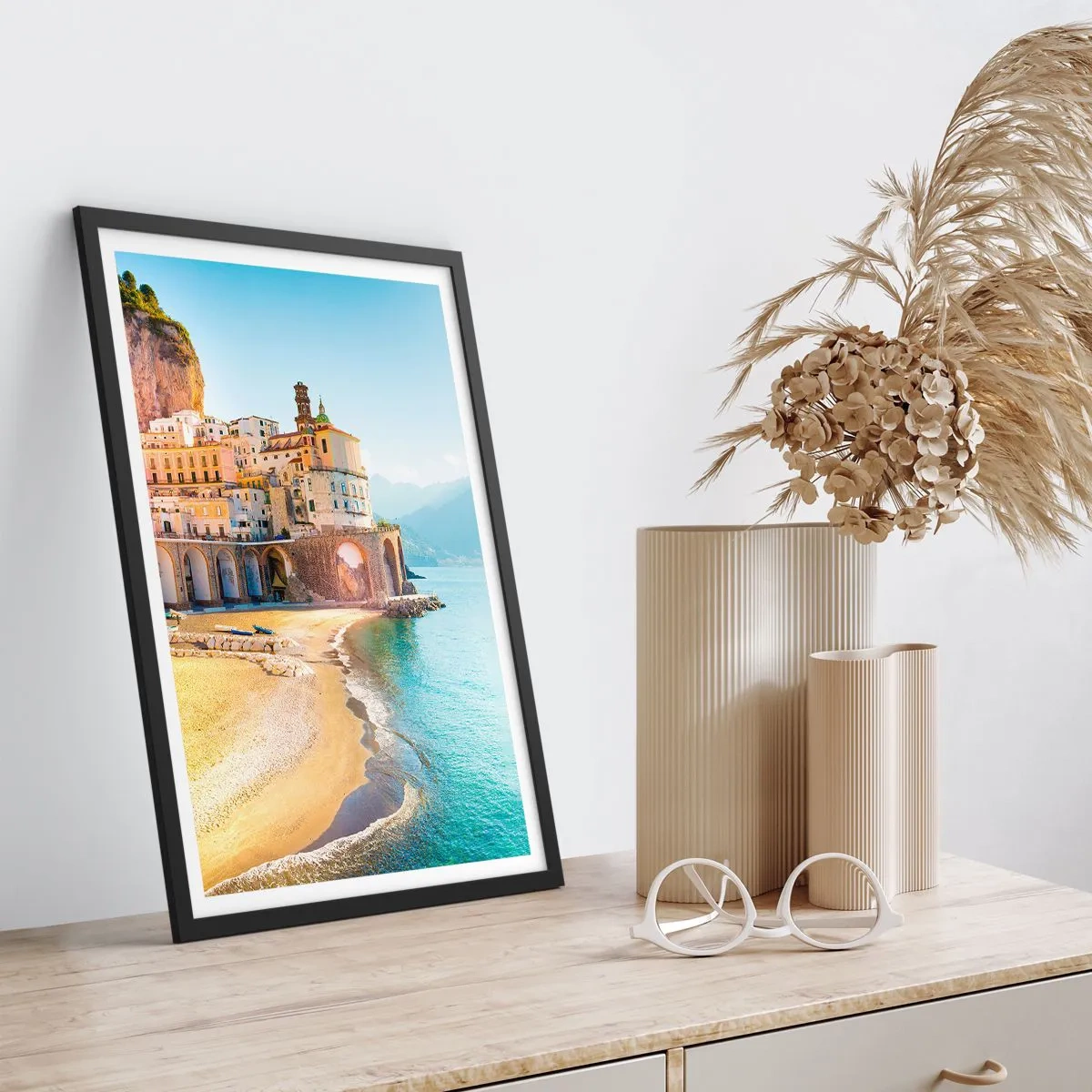 Póster en marco negro - Una ciudad extraordinaria - 30x40 cm