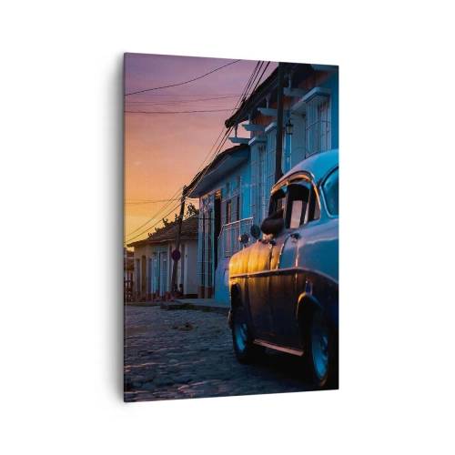 Cuadro sobre lienzo - Impresión de Imagen - Coche retro y bicicleta en la calle a la luz del sol poniente. - 70x100cm - Aquí el tiempo se ralentiza - Decoración de pared moderna para salón y dormitorio ARTTOR