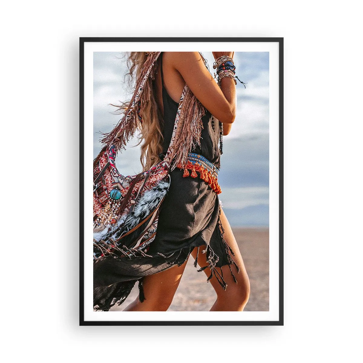 Póster en marco negro - La chamana - 70x100 cm