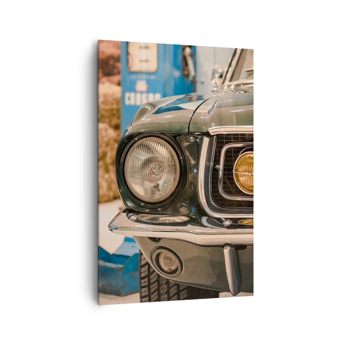 Cuadro sobre lienzo - Impresión de Imagen - Un coche retro icónico en un entorno clásico. - 80x120cm - Encuentro con una leyenda - Decoración de pared moderna para salón y dormitorio ARTTOR