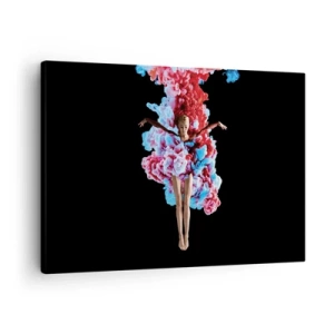 Cuadro sobre lienzo - Impresión de Imagen - Una bailarina rodeada de humo de colores sobre un fondo negro. - 70x50cm - En plena floración - Decoración de pared moderna para salón y dormitorio ARTTOR